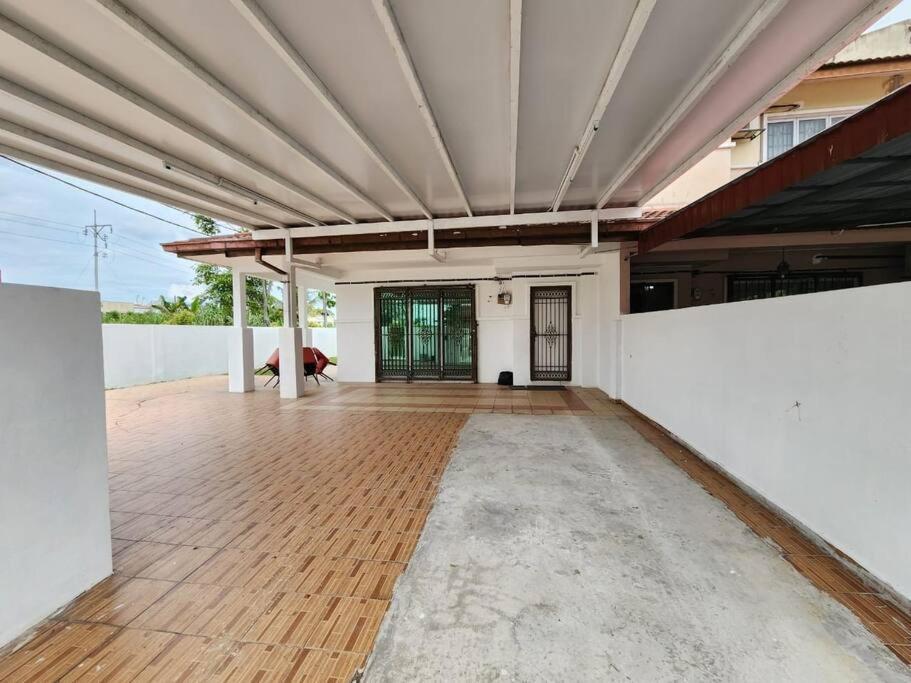 Rawang Conner Lot Homestay ภายนอก รูปภาพ