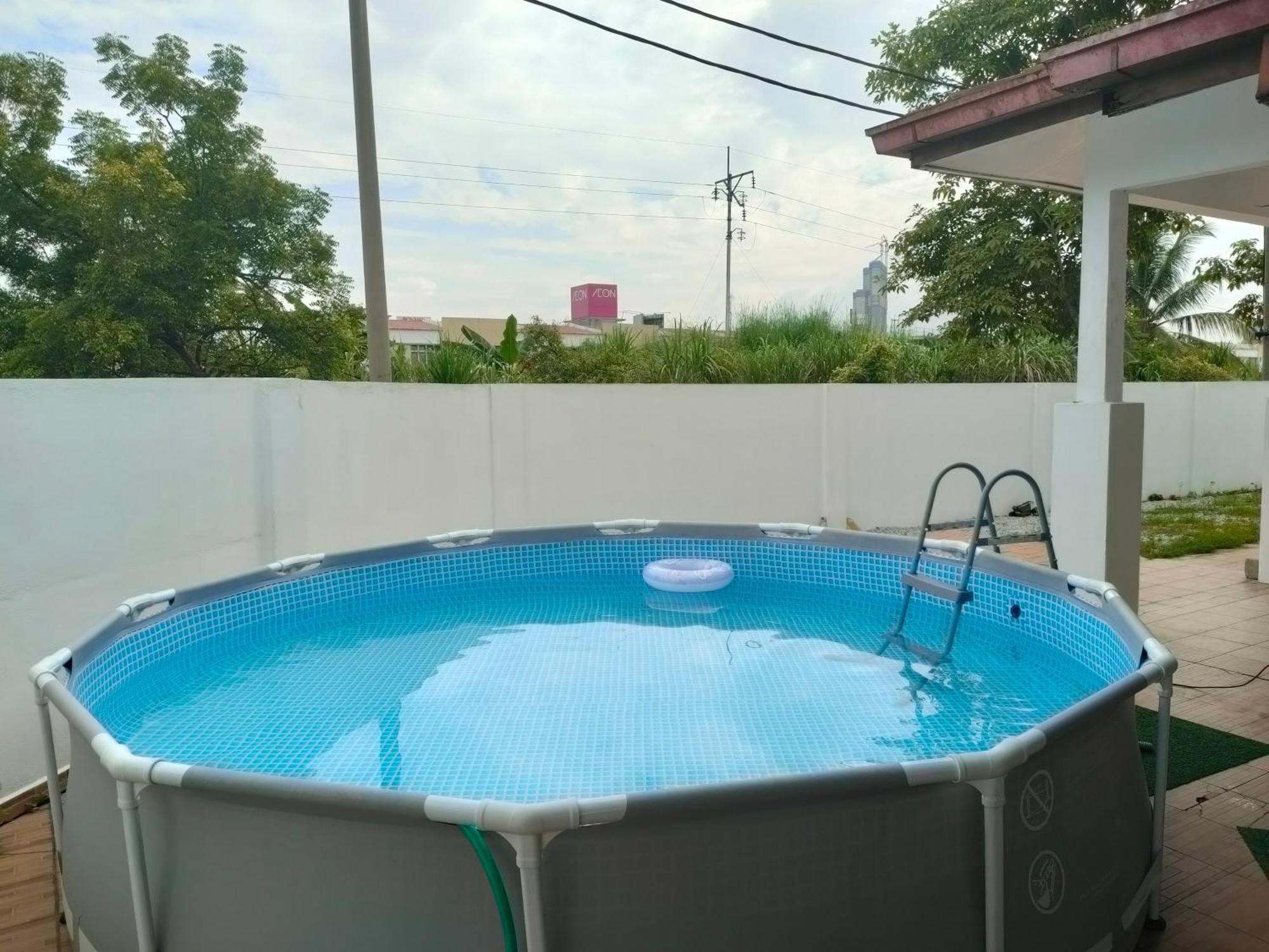 Rawang Conner Lot Homestay ภายนอก รูปภาพ